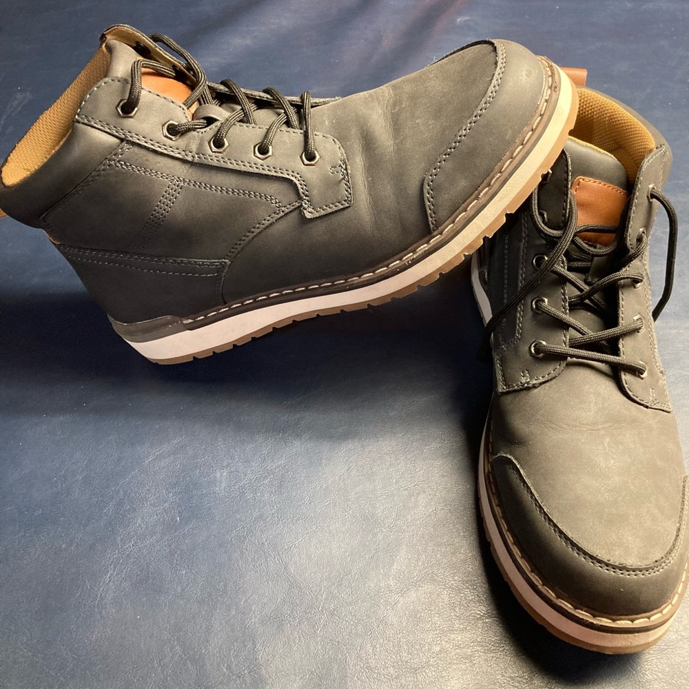 Work Boots Winter Boots Men’s size 9 black Goodfellows Dress Boots